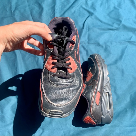 Black & red leather Air Max - Picture 4 of 5